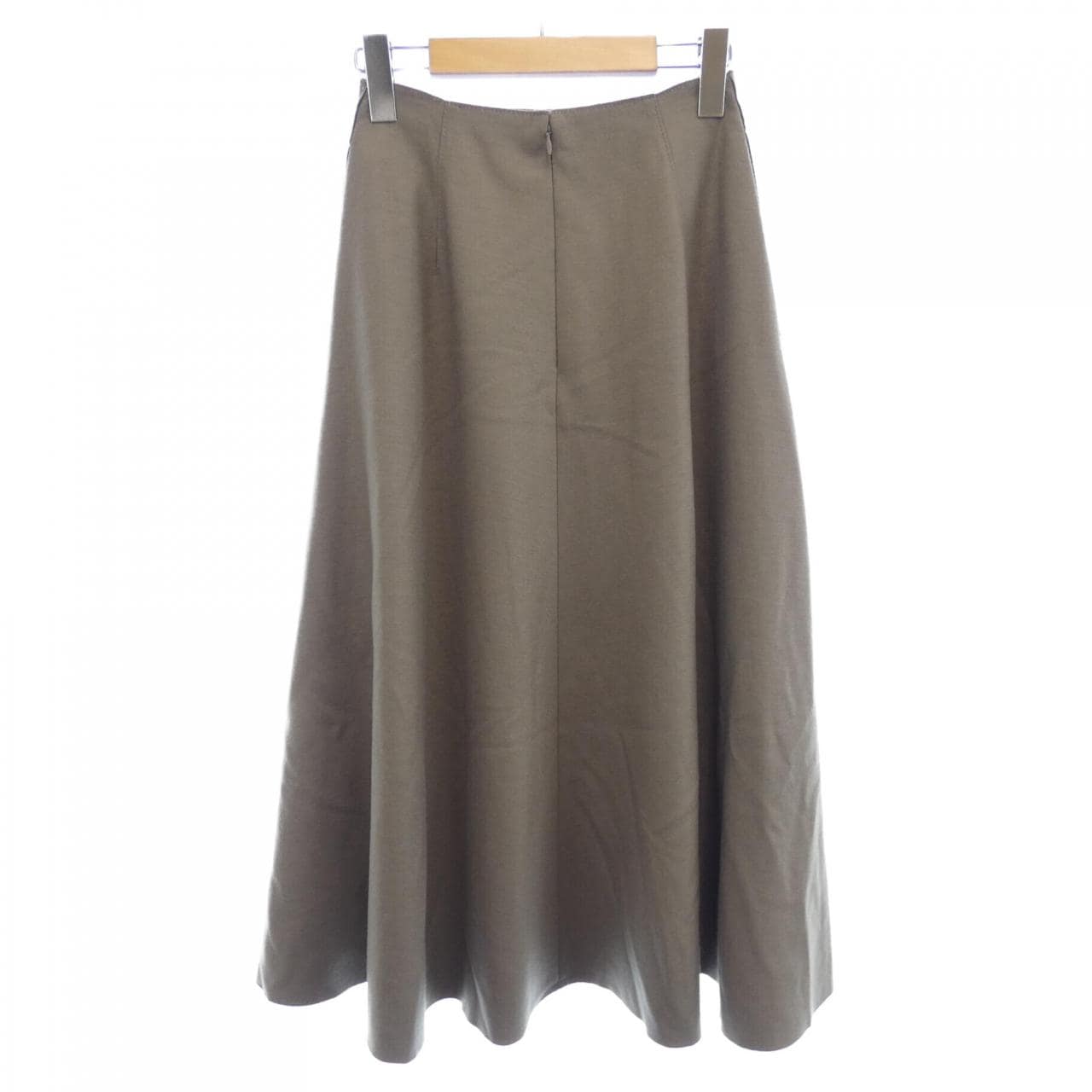 ベイジュ BEIGE. スカート