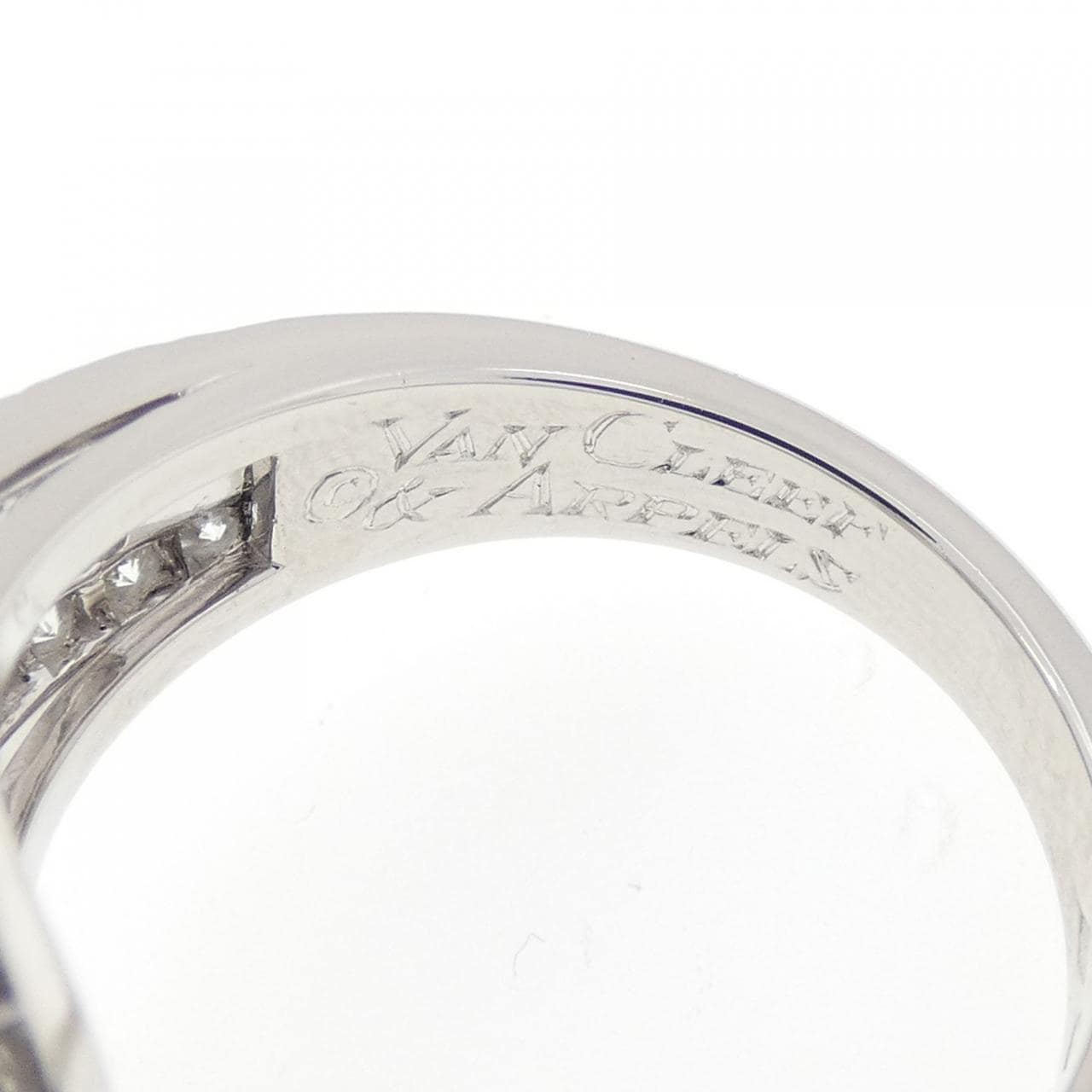 ヴァンクリーフ&アーペル スノーフレイク ダブルフルール リング