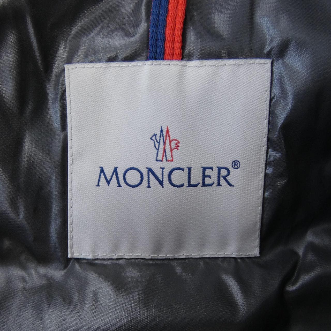 モンクレール MONCLER ダウンジャケット