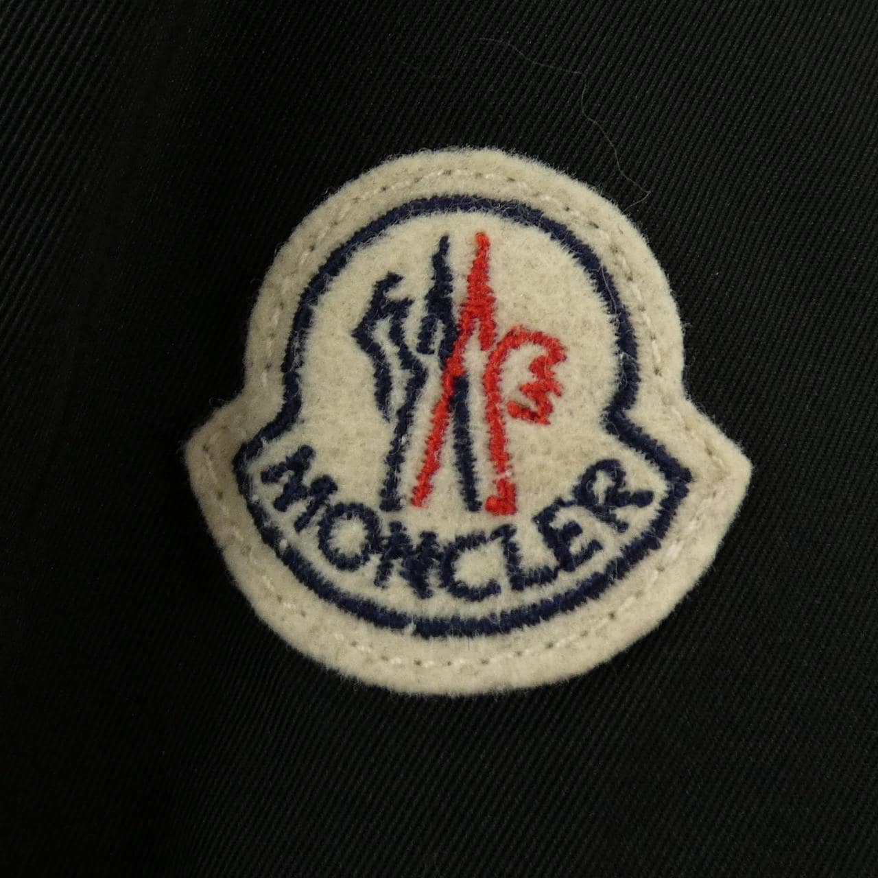 モンクレール MONCLER AREDHEL ダウンコート
