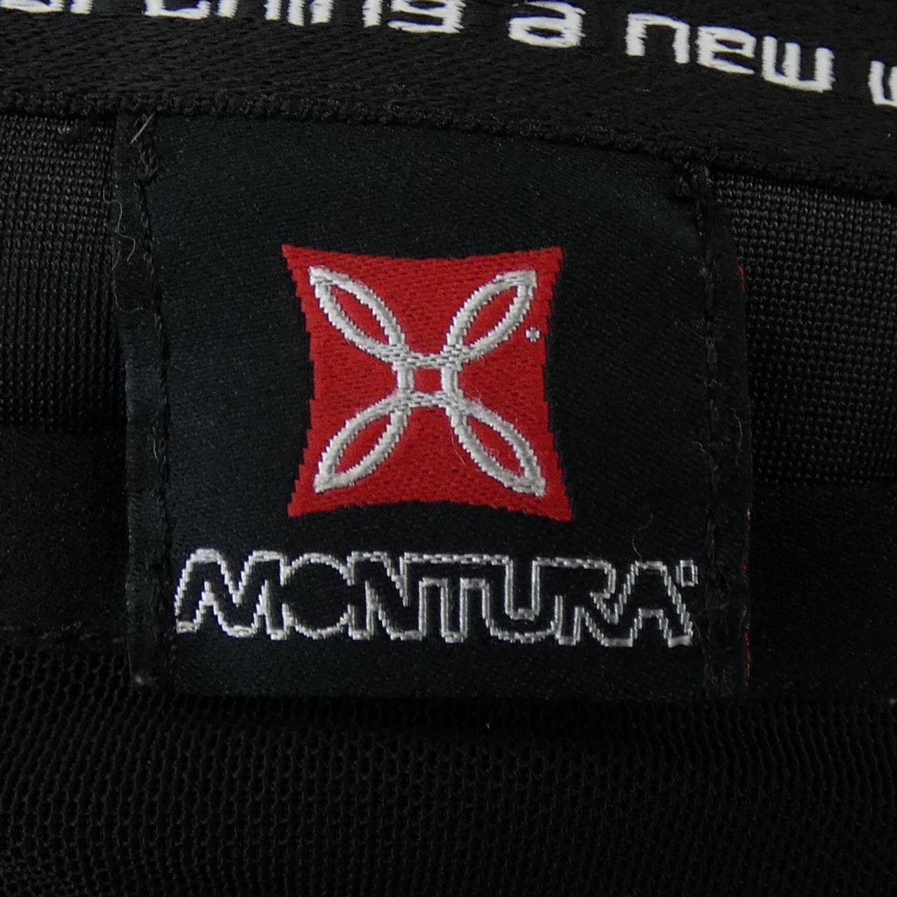 モンチュラ MONTURA ダウンジャケット