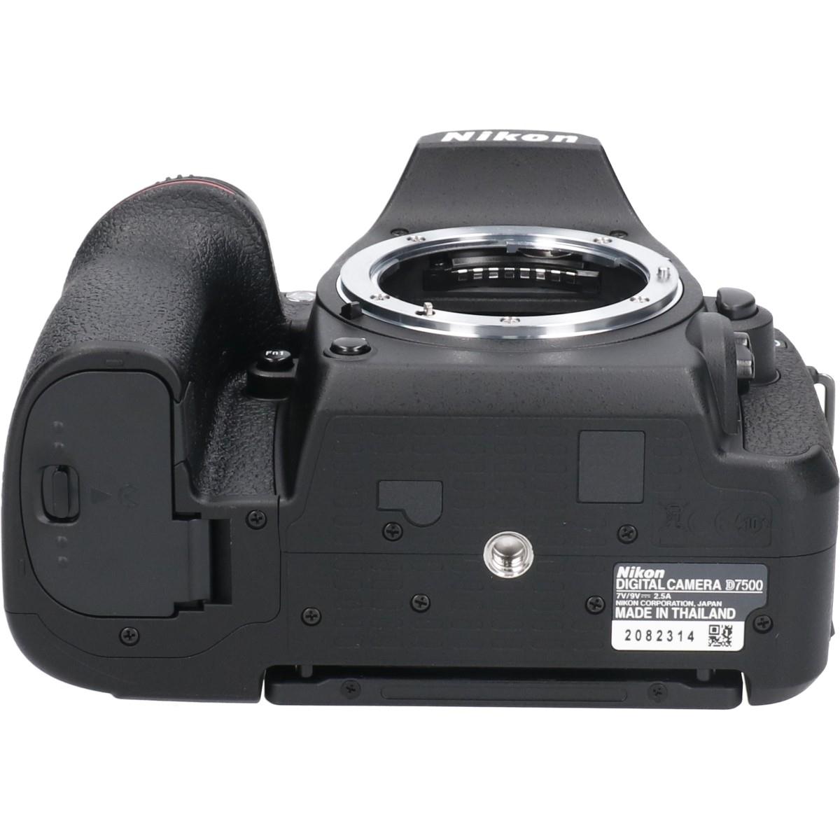 NIKON D7500
