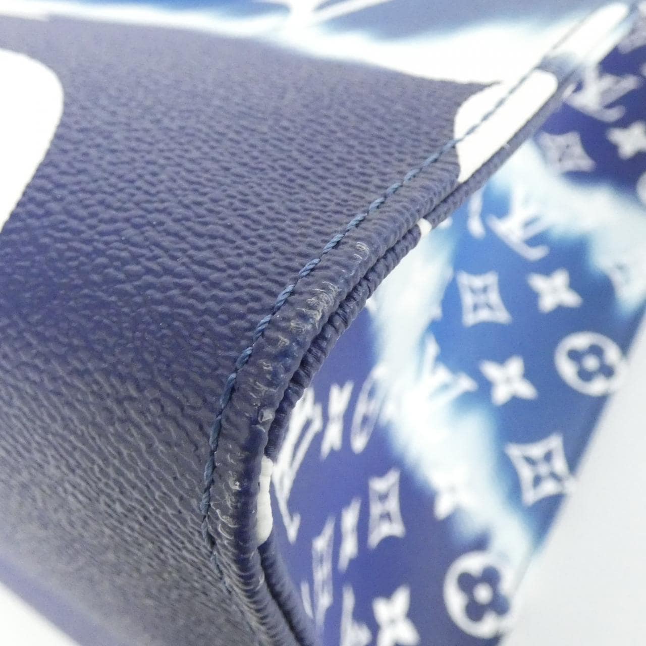 ルイヴィトン LVエスカル オンザゴー GM M45120 バッグ