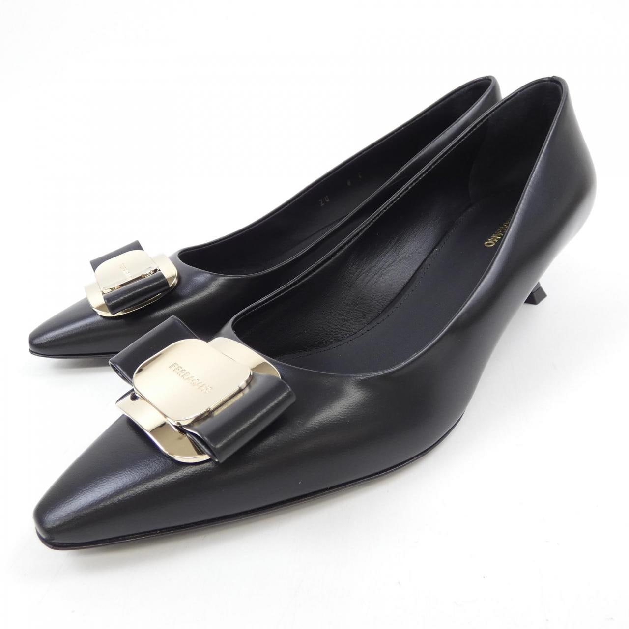 フェラガモ FERRAGAMO パンプス