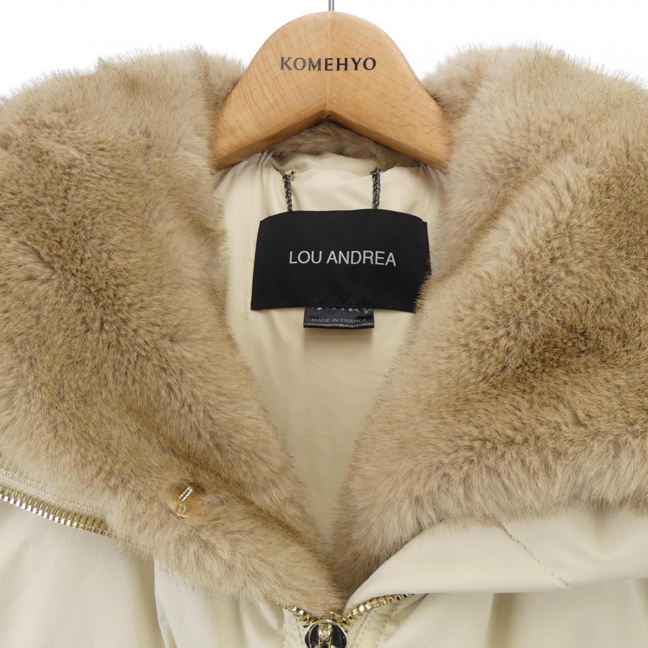 LOUANDREA ダウンベスト