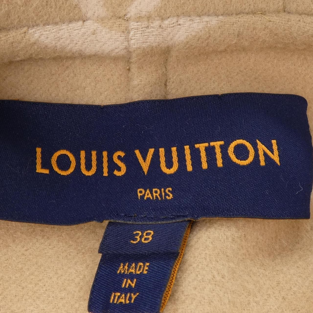 ルイヴィトン LOUIS VUITTON ベルテッドダブルフェイスフーデッドラップコート FMCO05NUV コート