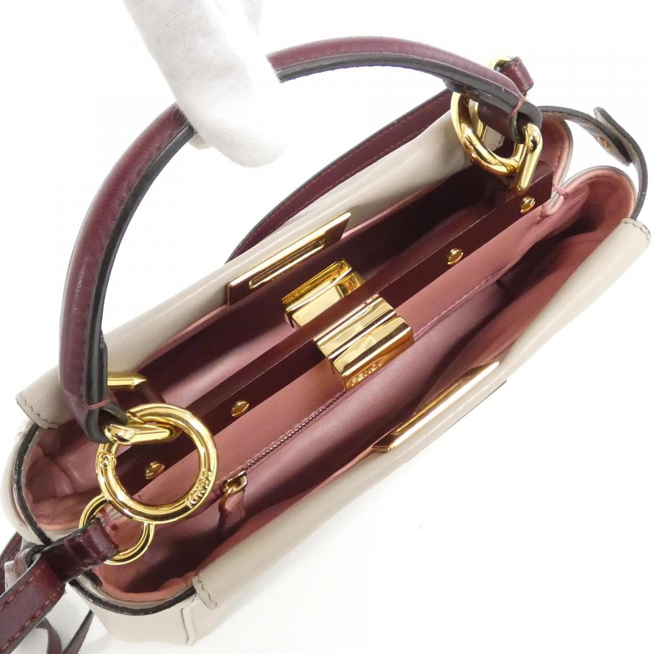 フェンディ ピーカブー ミニ 8BN244 68H バッグ