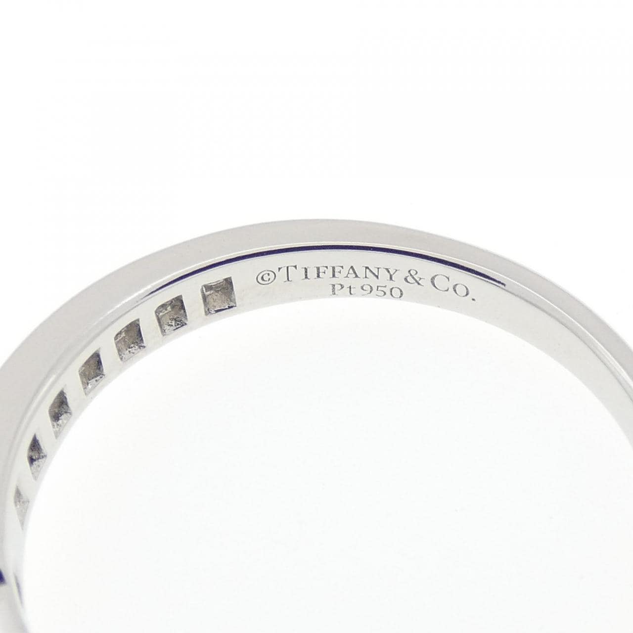 ティファニー ソリティア チャネルセッティング リング 0.48CT H VVS2 3EXT