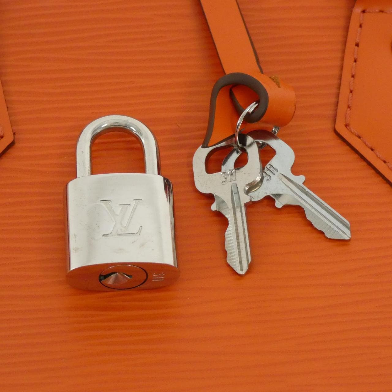 LOUIS VUITTON Epi Alma BB M40854 Bag