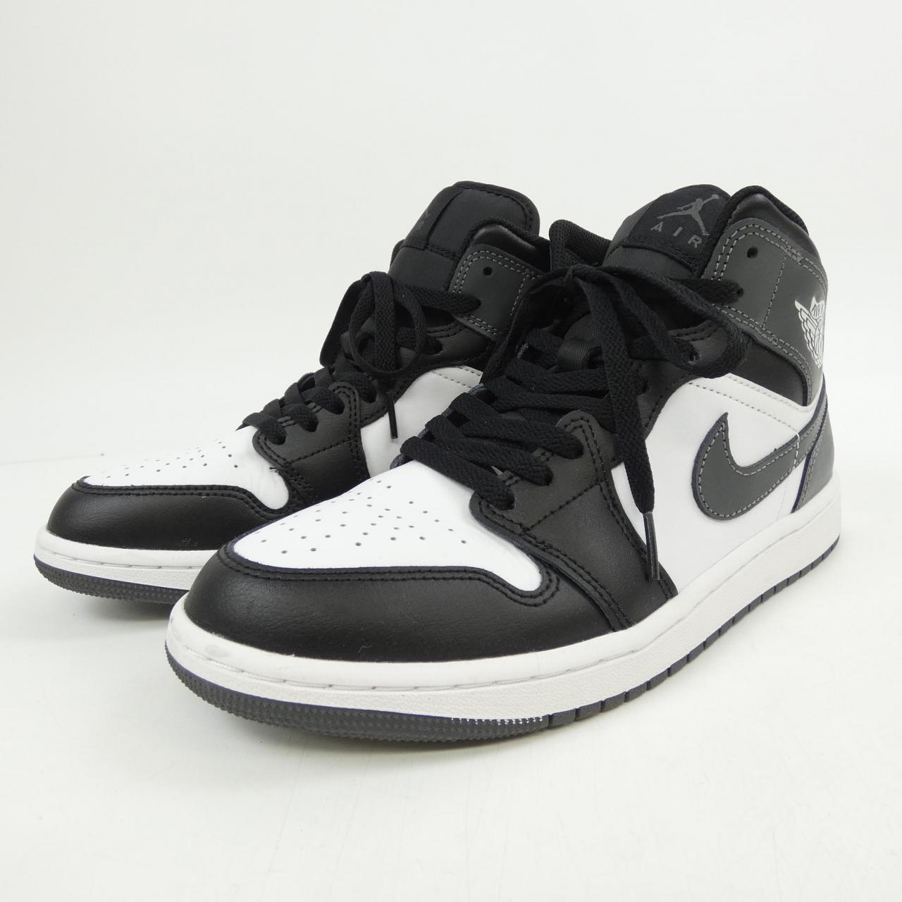 エアジョーダン AIR JORDAN DQ8426-001 スニーカー