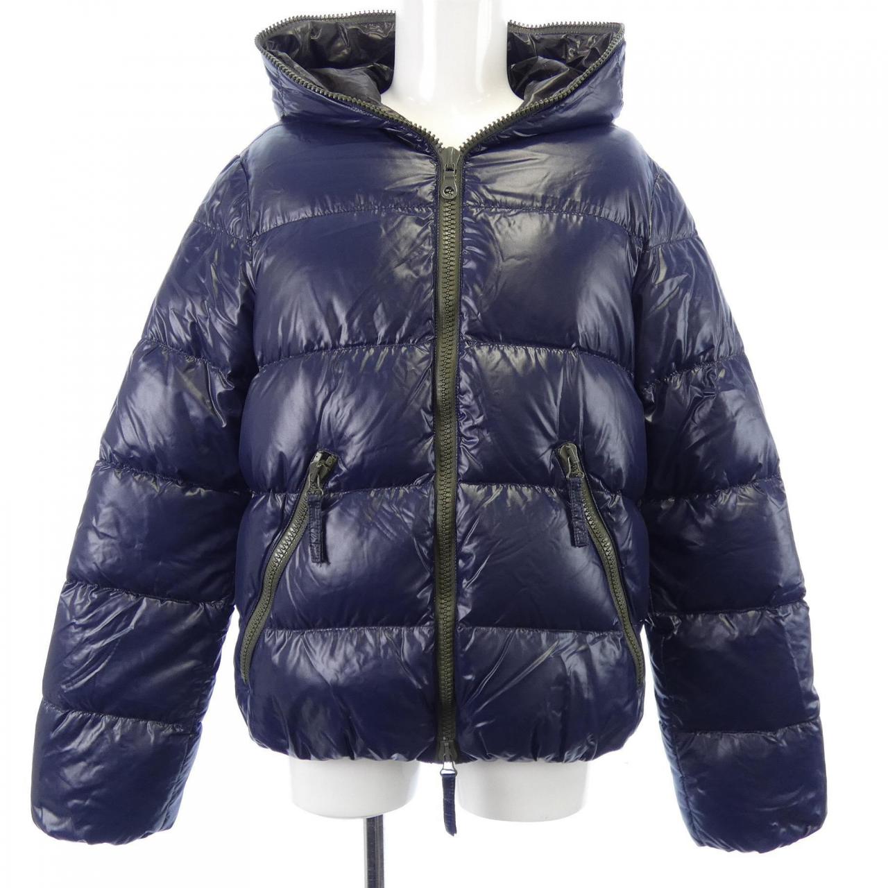 デュベティカ DUVETICA ダウンジャケット