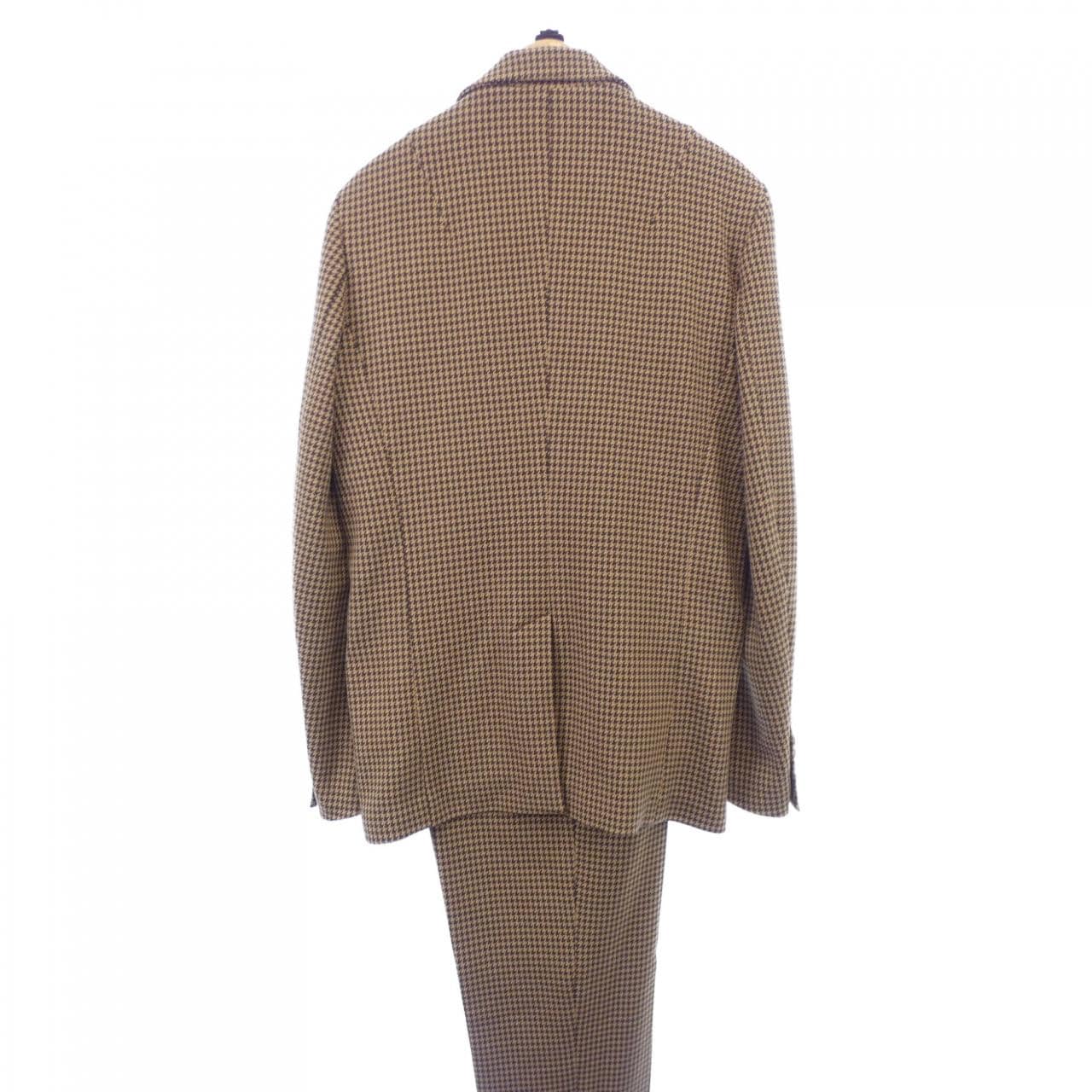 ウノピュウノウグァーレトレ 1 piu 1 uguale 3 スーツ