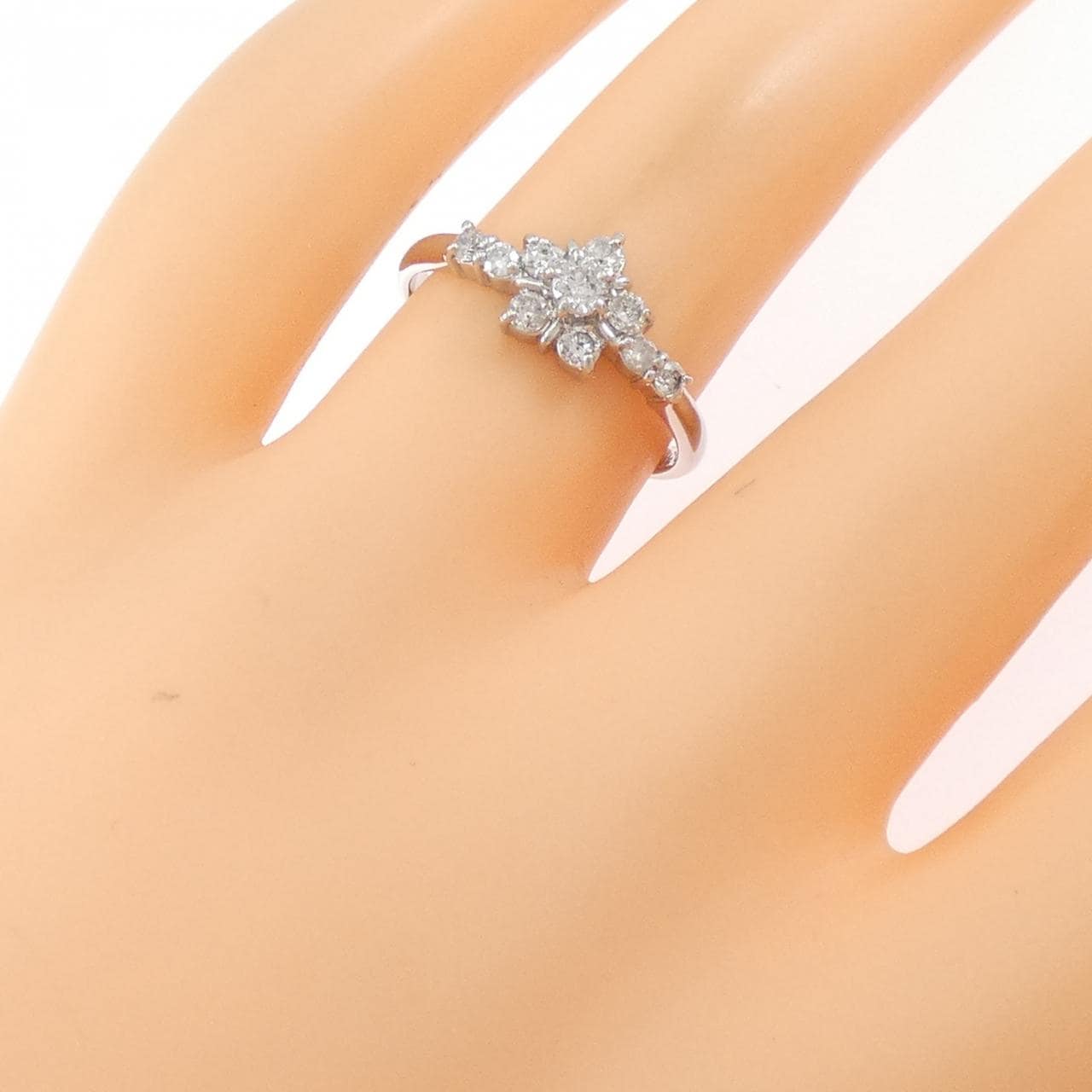 PT900 フラワー ダイヤモンド リング 0.50CT
