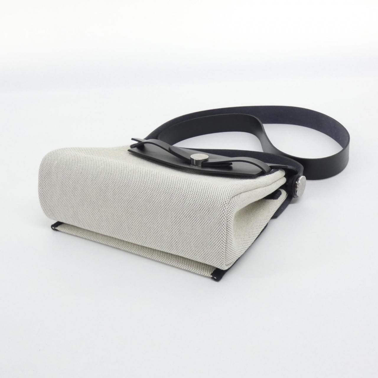 【未使用品】エルメス エールバッグ ジップ 20cm 085414CK ショルダーバッグ