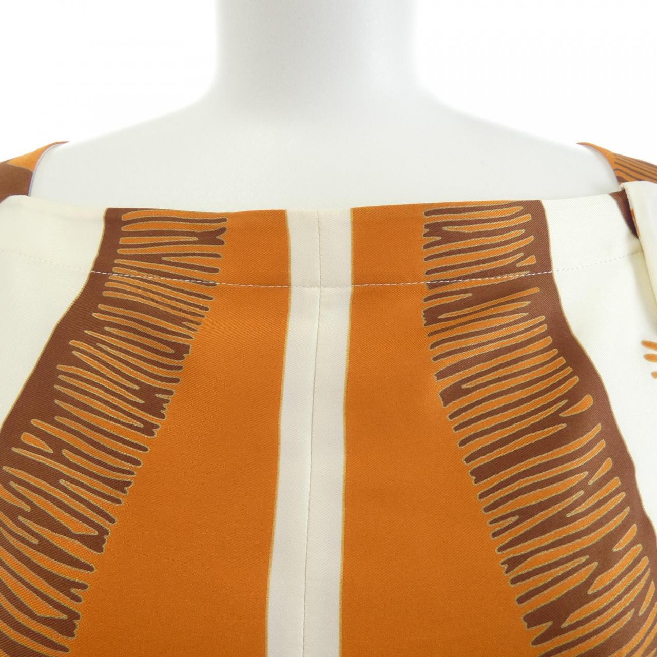 エルメス HERMES *16-7605 ツイルレーヌ トップス