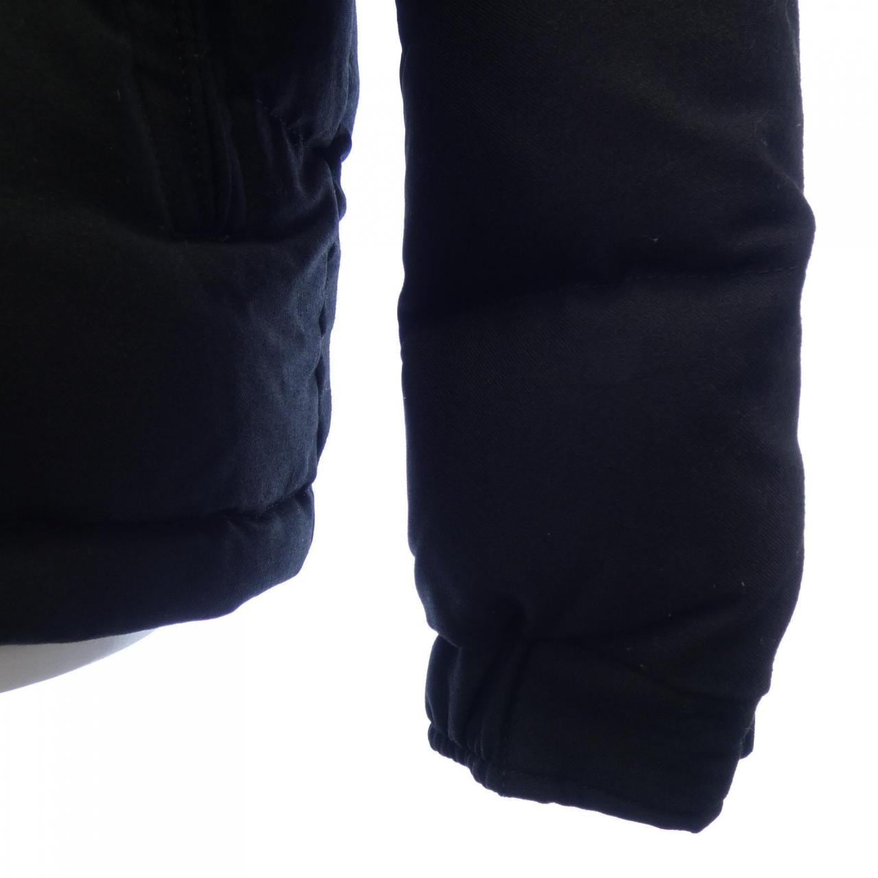 モンクレール MONCLER ダウンジャケット