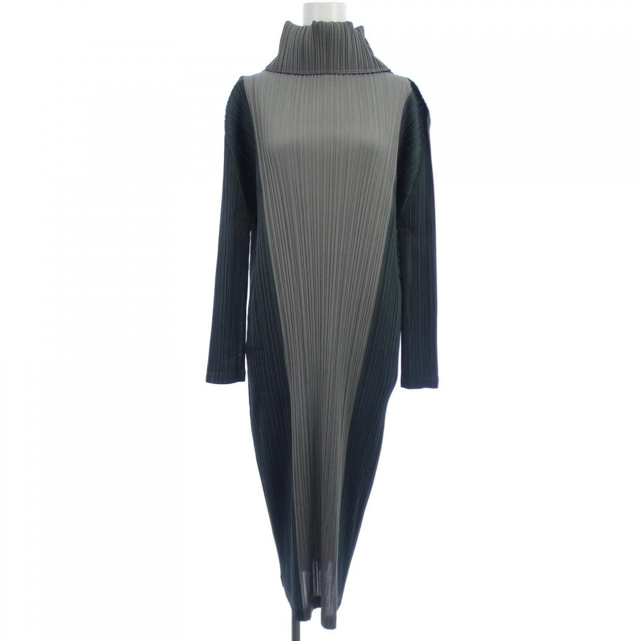 百褶PLEATS PLEASE連衣裙