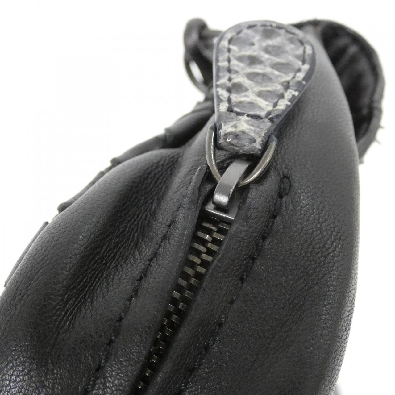 ボッテガヴェネタ 370342 VA009 ショルダーバッグ