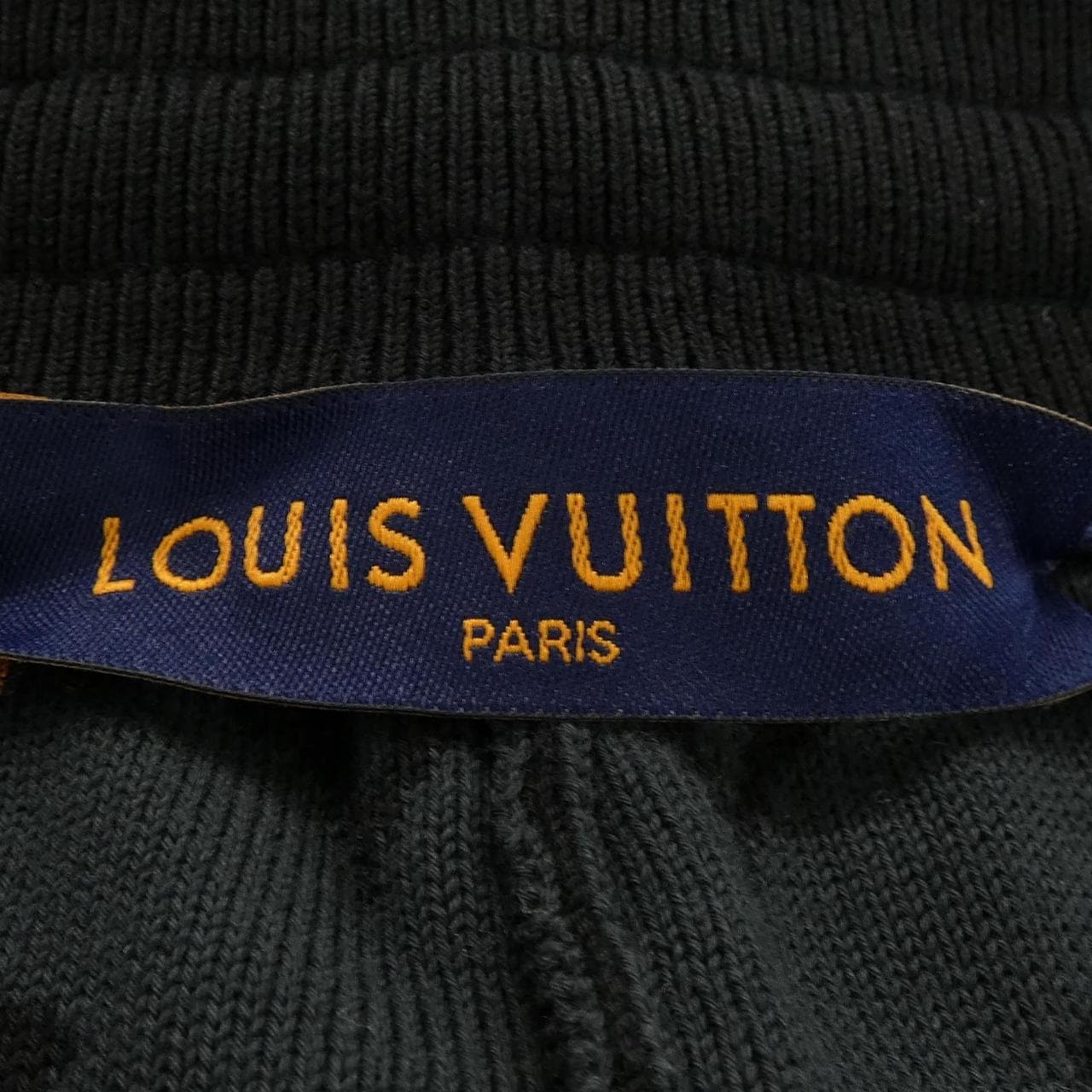 ルイヴィトン LOUIS VUITTON LVグラフィティショートパンツ HNN23WJL4 ショートパンツ