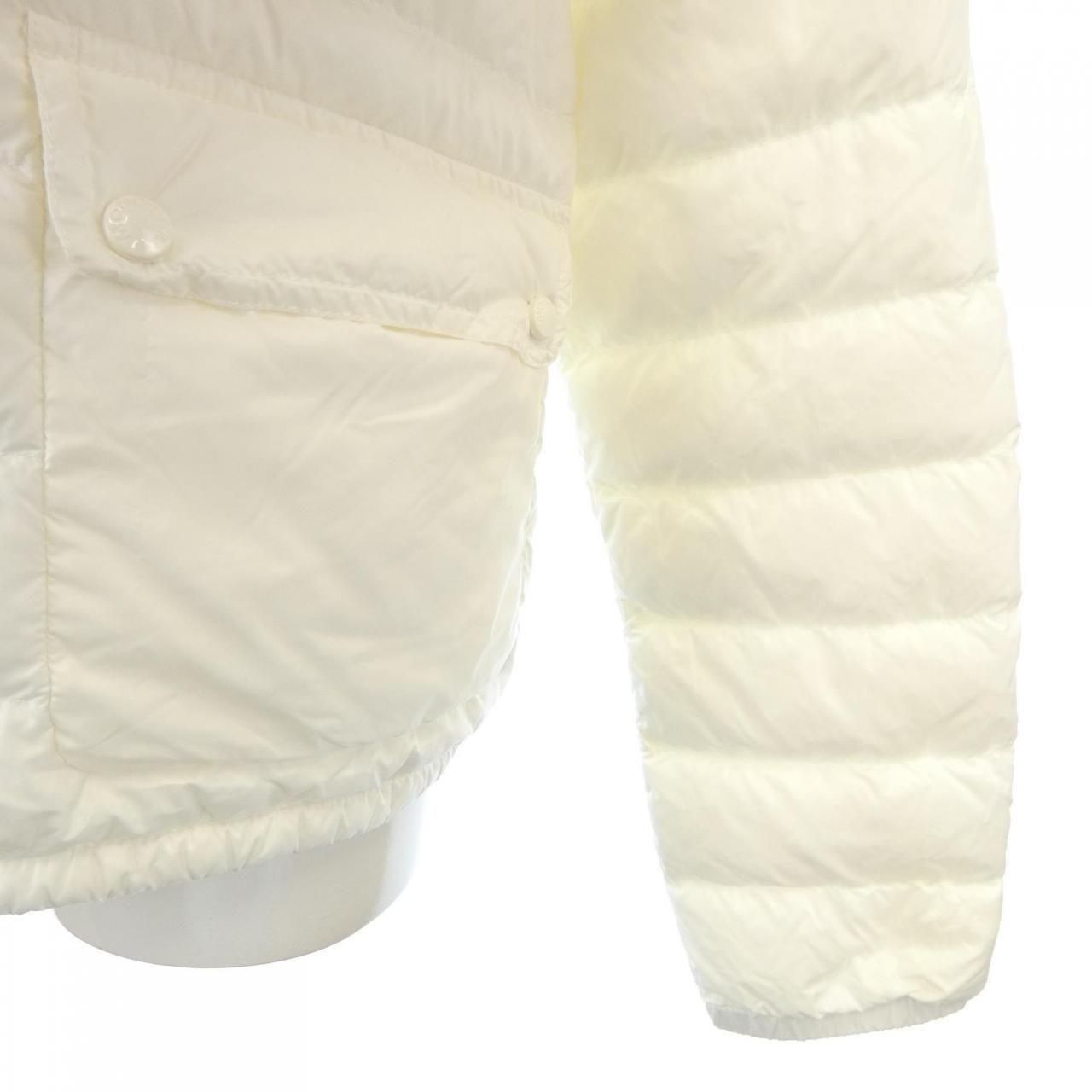 モンクレール MONCLER ダウンジャケット