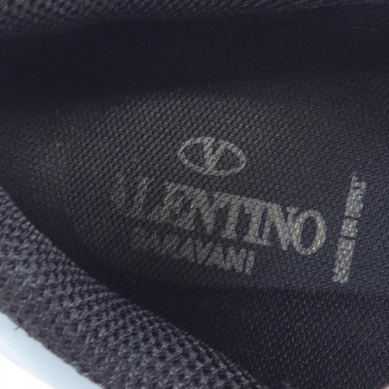 ヴァレンティノガラヴァーニ VALENTINO GARAVANI スニーカー