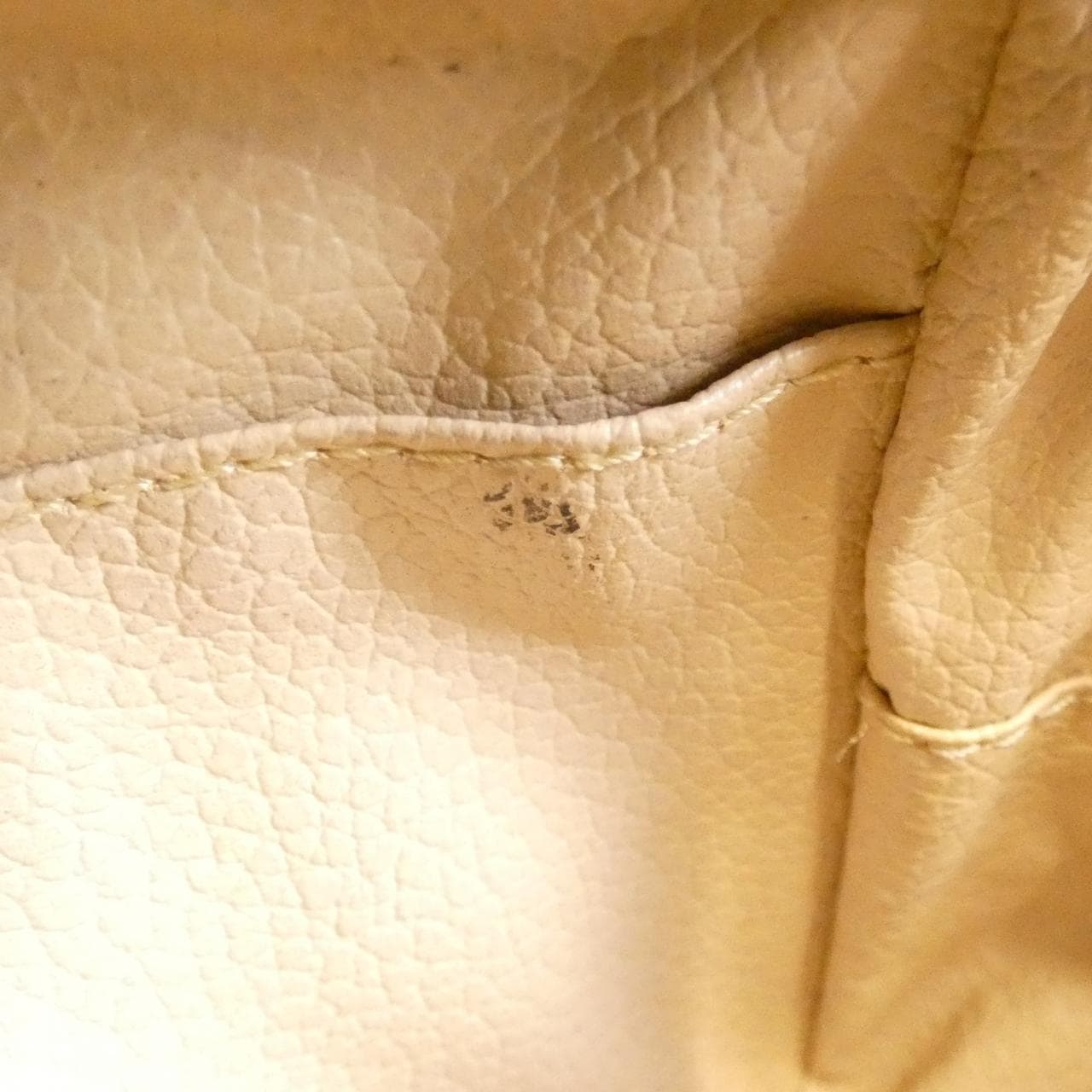 ルイヴィトン モノグラム トゥルース トワレ 28cm M47522 ポーチ