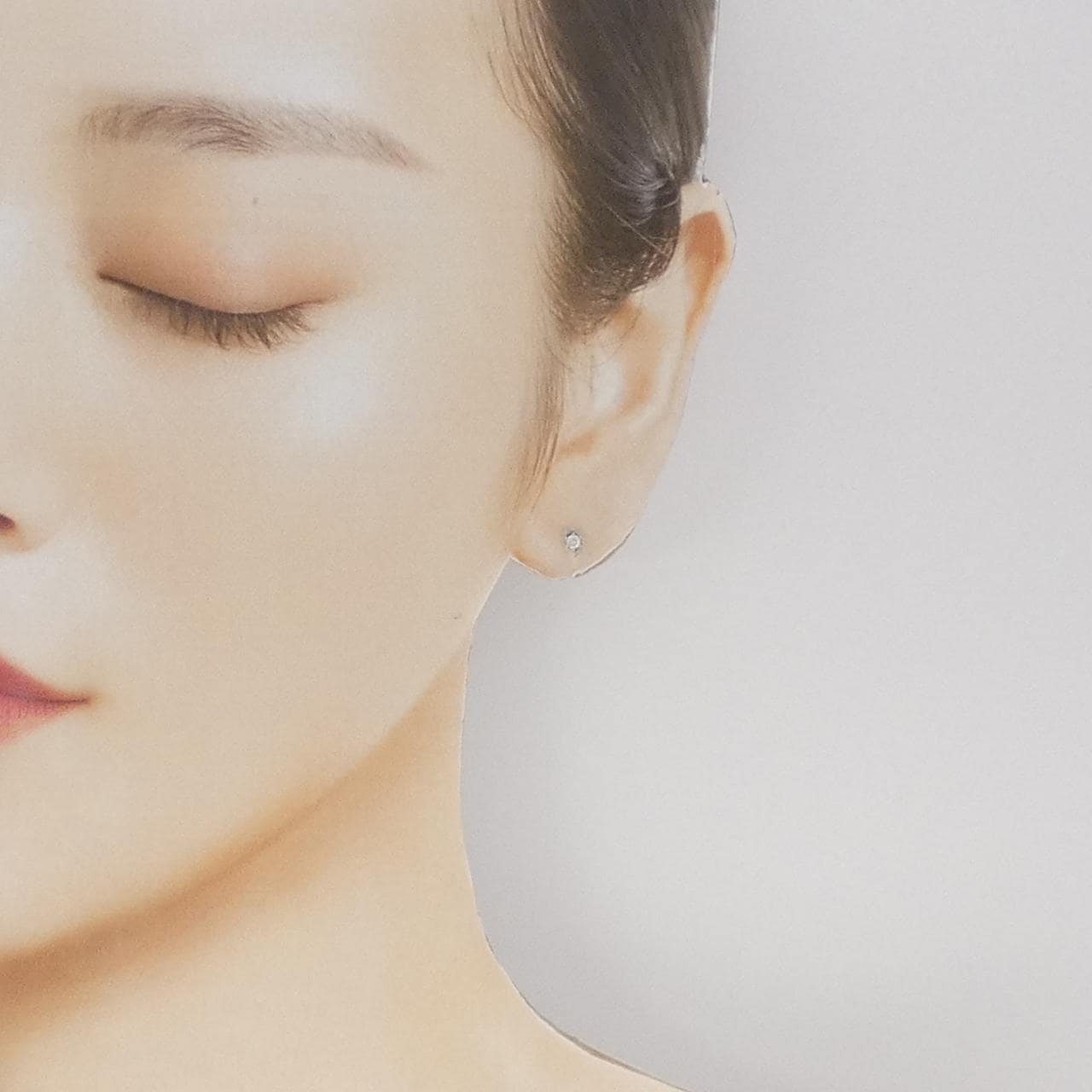 PT900 ソリティア ダイヤモンド ピアス 0.10CT