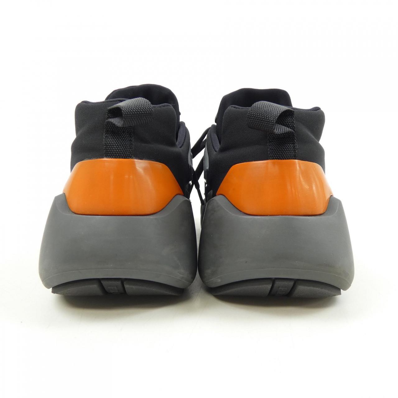 プラダ PRADA スニーカー
