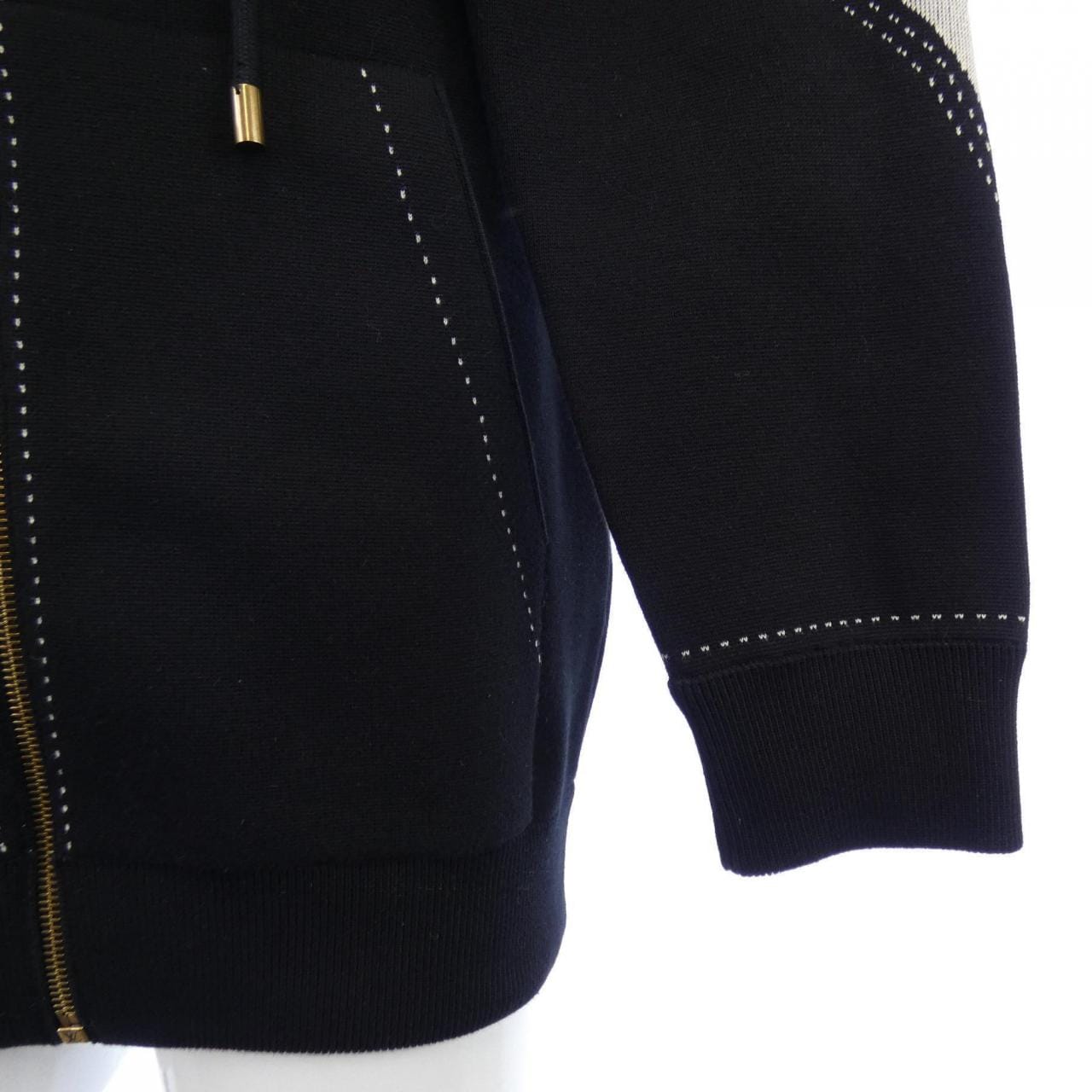 ルイヴィトン LOUIS VUITTON グラフィックインターシャジップコットンフーディ HRN89WAUR パーカー