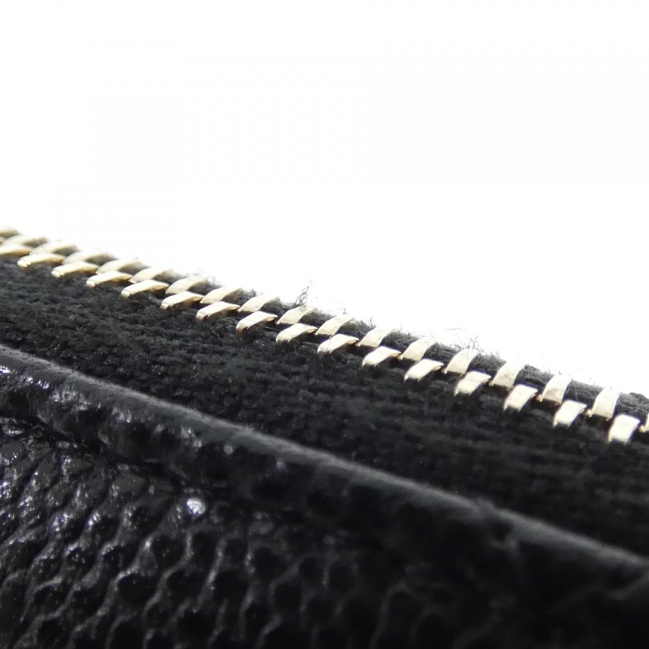 シャネル タイムレスクラシック ライン AP4704 チェーンクラッチ