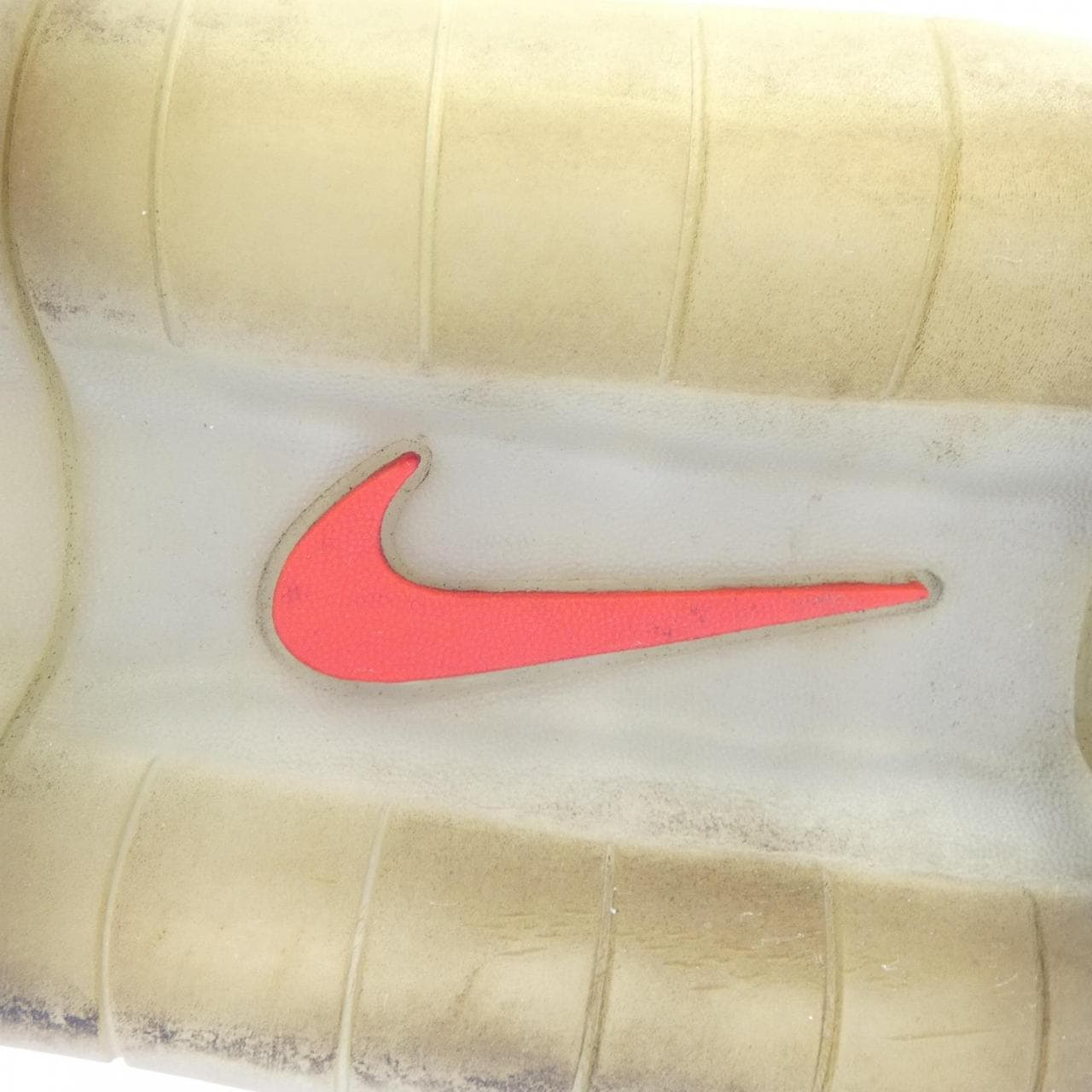ナイキ NIKE AQ2568-100 スニーカー