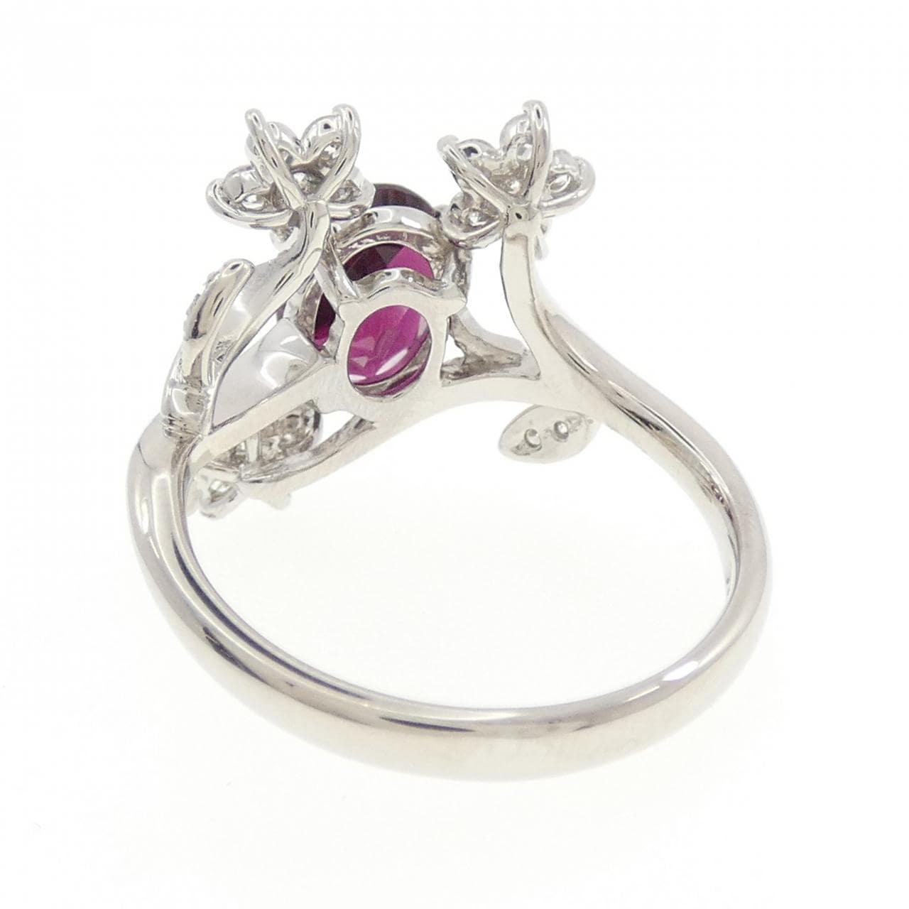 PT900 フラワー ガーネット リング 1.65CT