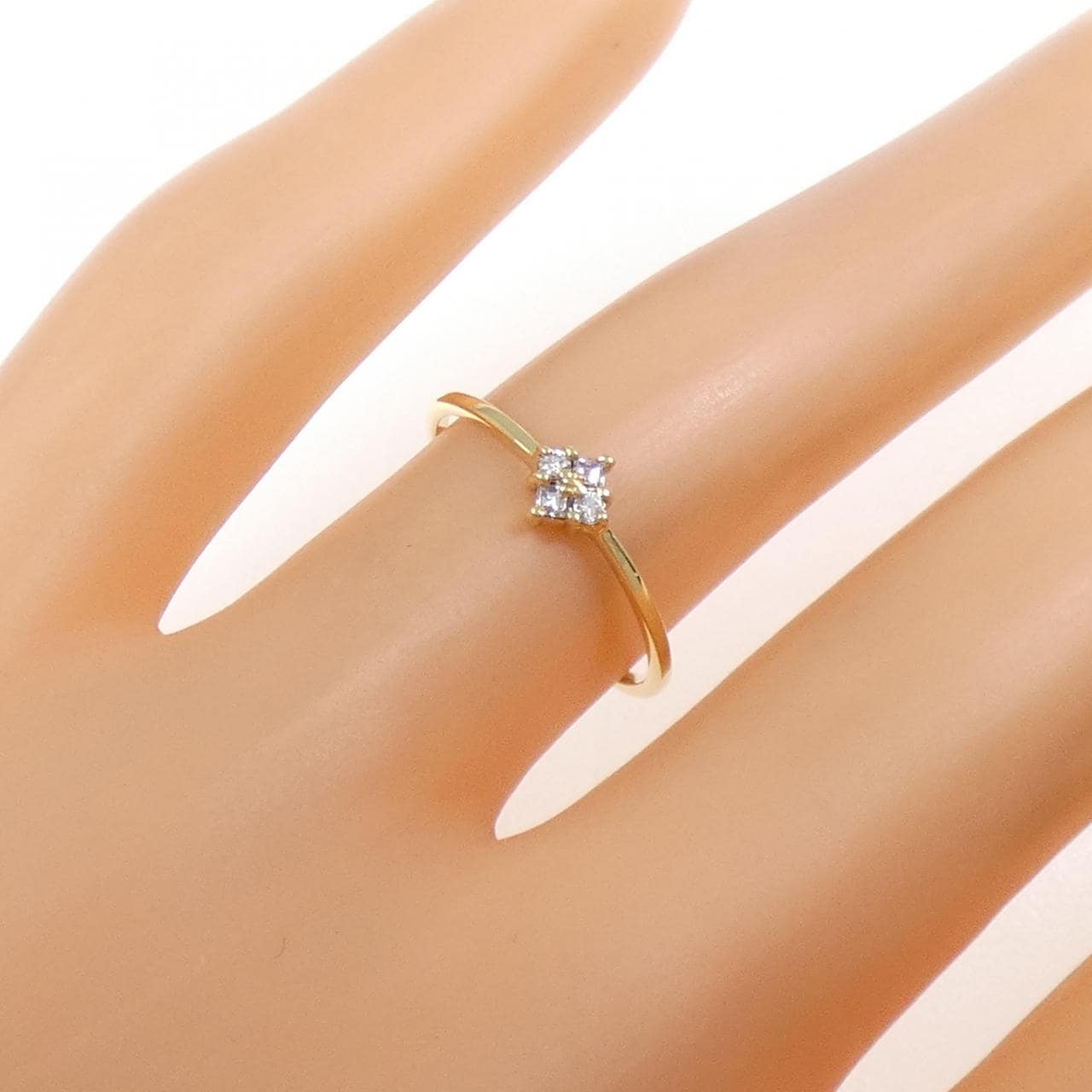 アーカー カレスパヴェ リング 0.05CT