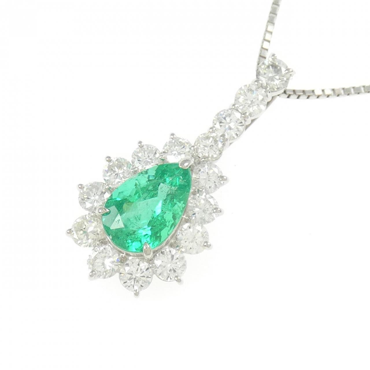 PT900/PT850 エメラルド ネックレス 2.06CT
