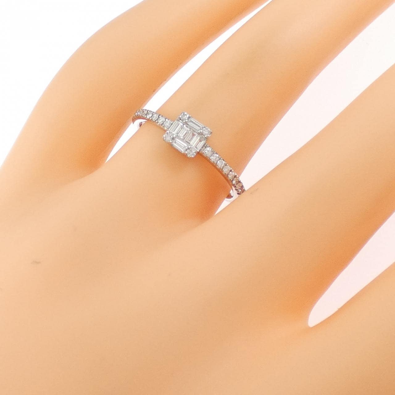 ベルシオラ ダイヤモンド リング 0.24CT