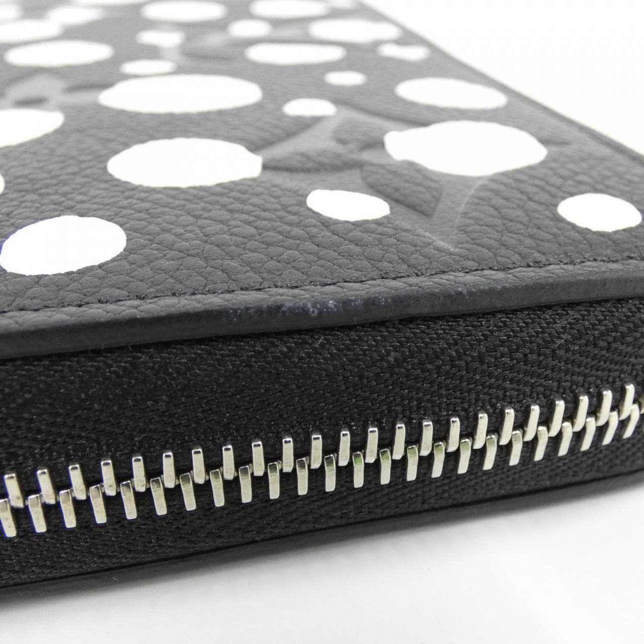 ルイヴィトン モノグラム アンプラント(LV X YK) ジッピー ウォレット M81906 財布