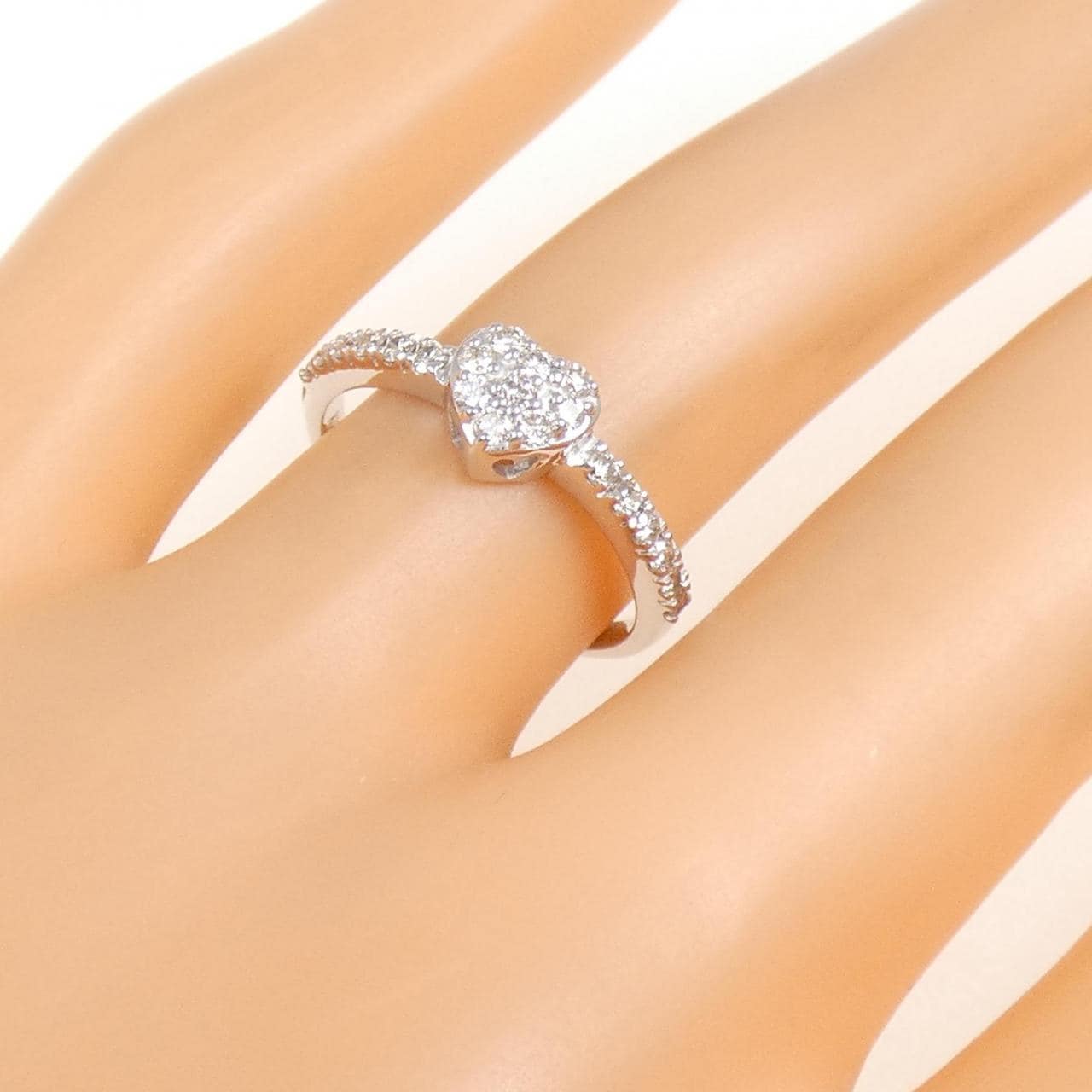 K18WG ハート ダイヤモンド リング 0.30CT