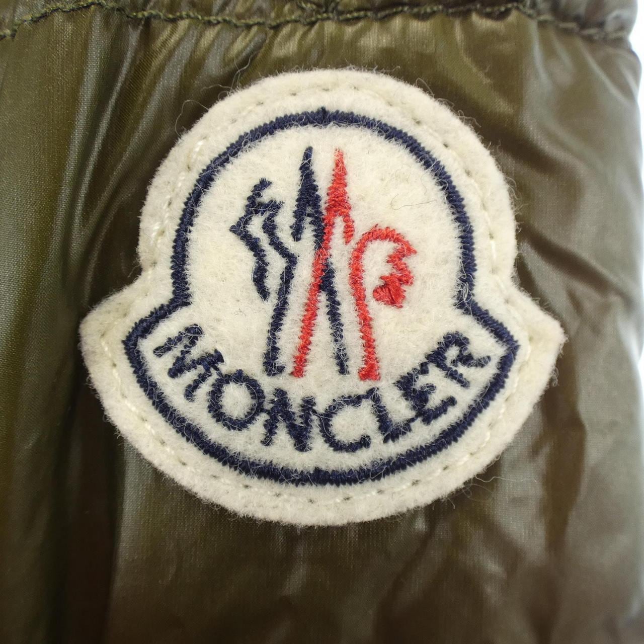 モンクレール MONCLER ダウンジャケット