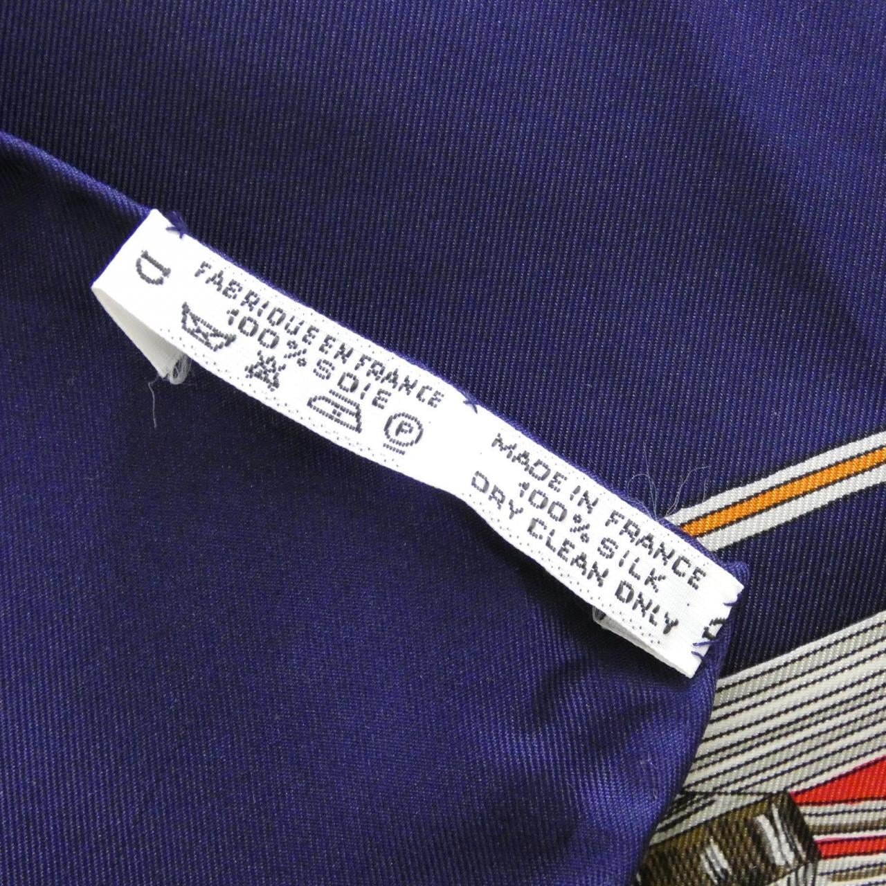 エルメス AU FIL DE LA SOIE カレ スカーフ