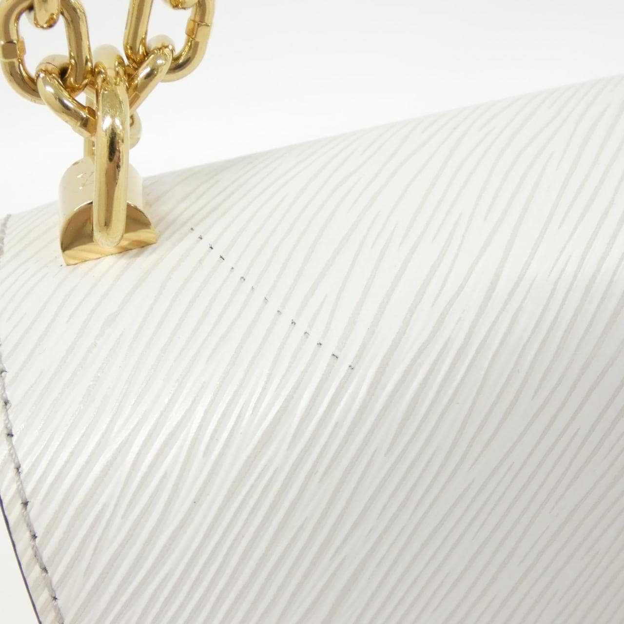 ルイヴィトン エピ ツイスト MM M21111 ショルダーバッグ