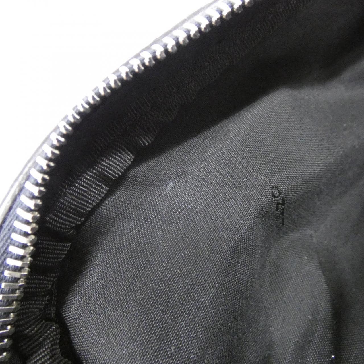 フェンディ FENDI シャドー ダイアゴナル 7VA562 AMAC ショルダーバッグ