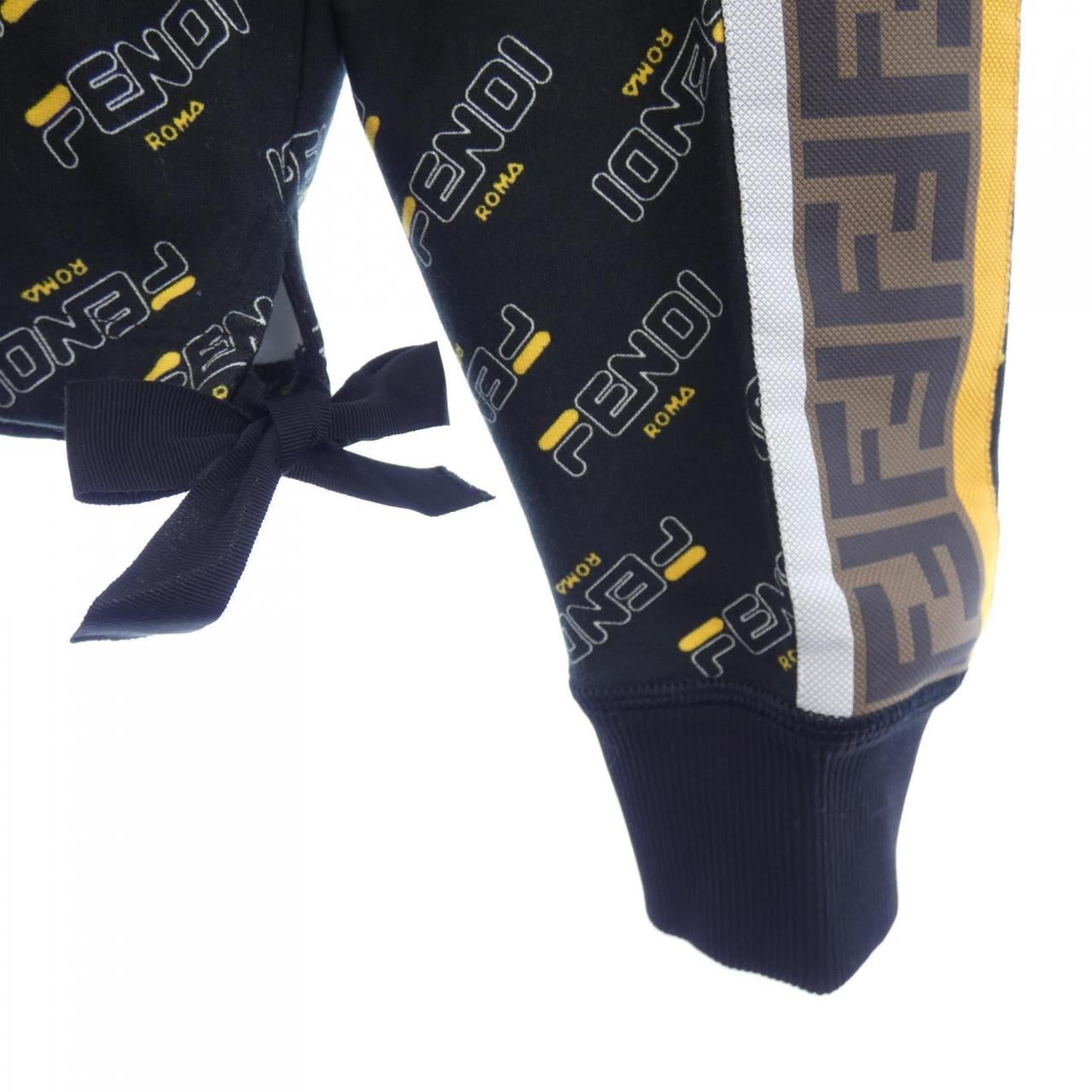 フェンディ FENDI FS7102 A5GM スウェット