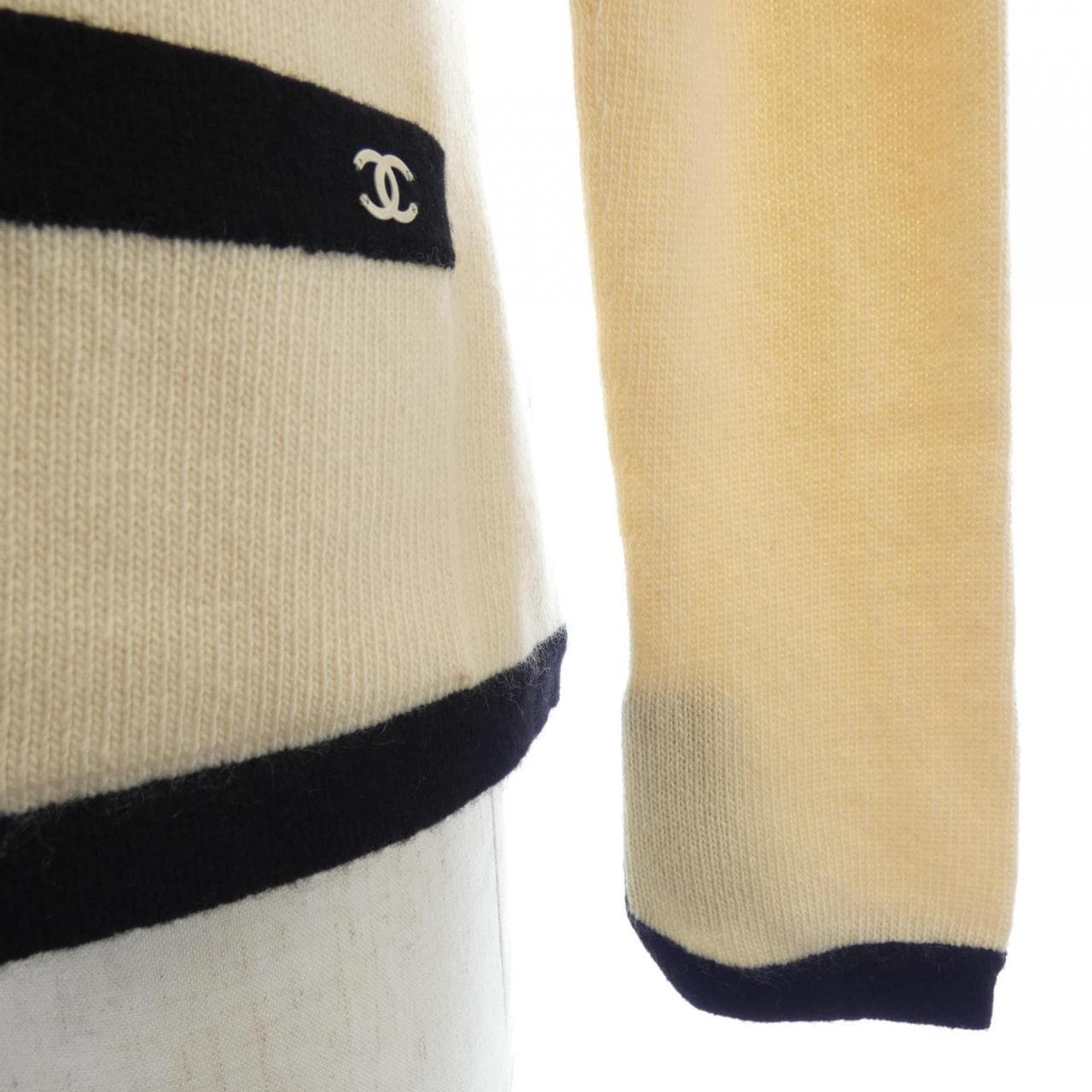 【ヴィンテージ】シャネル CHANEL P20258V01207 02A カーディガン