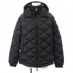 モンクレール MONCLER ダウンジャケット
