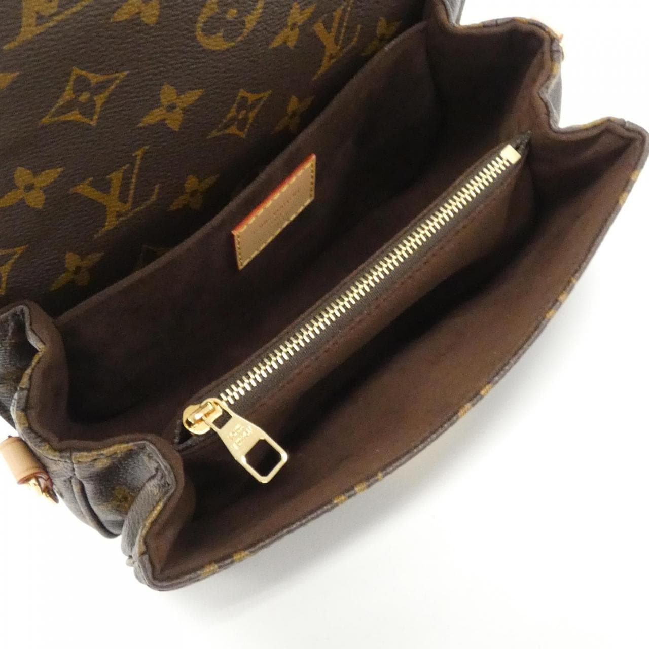LOUIS VUITTON Monogram Pochette Metis EW M46279 單肩包