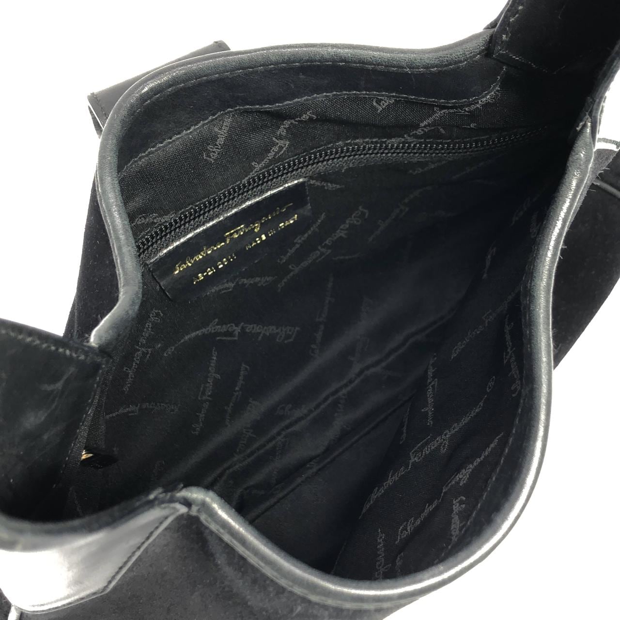 【ヴィンテージ】サルヴァトーレフェラガモ 21 2811 ショルダーバッグ