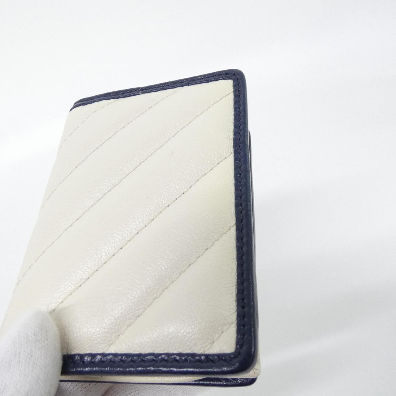 グッチ GG MARMONT 573811 0OLFX 財布
