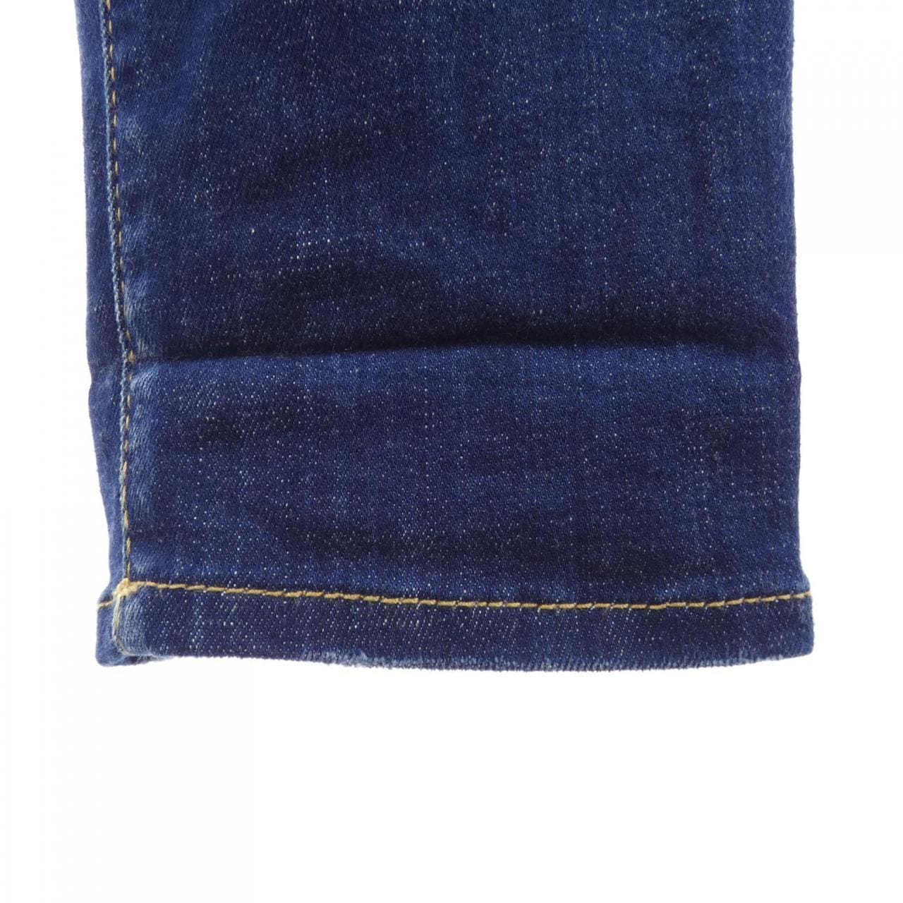 ディースクエアード DSQUARED2 S74LB1316 ジーンズ