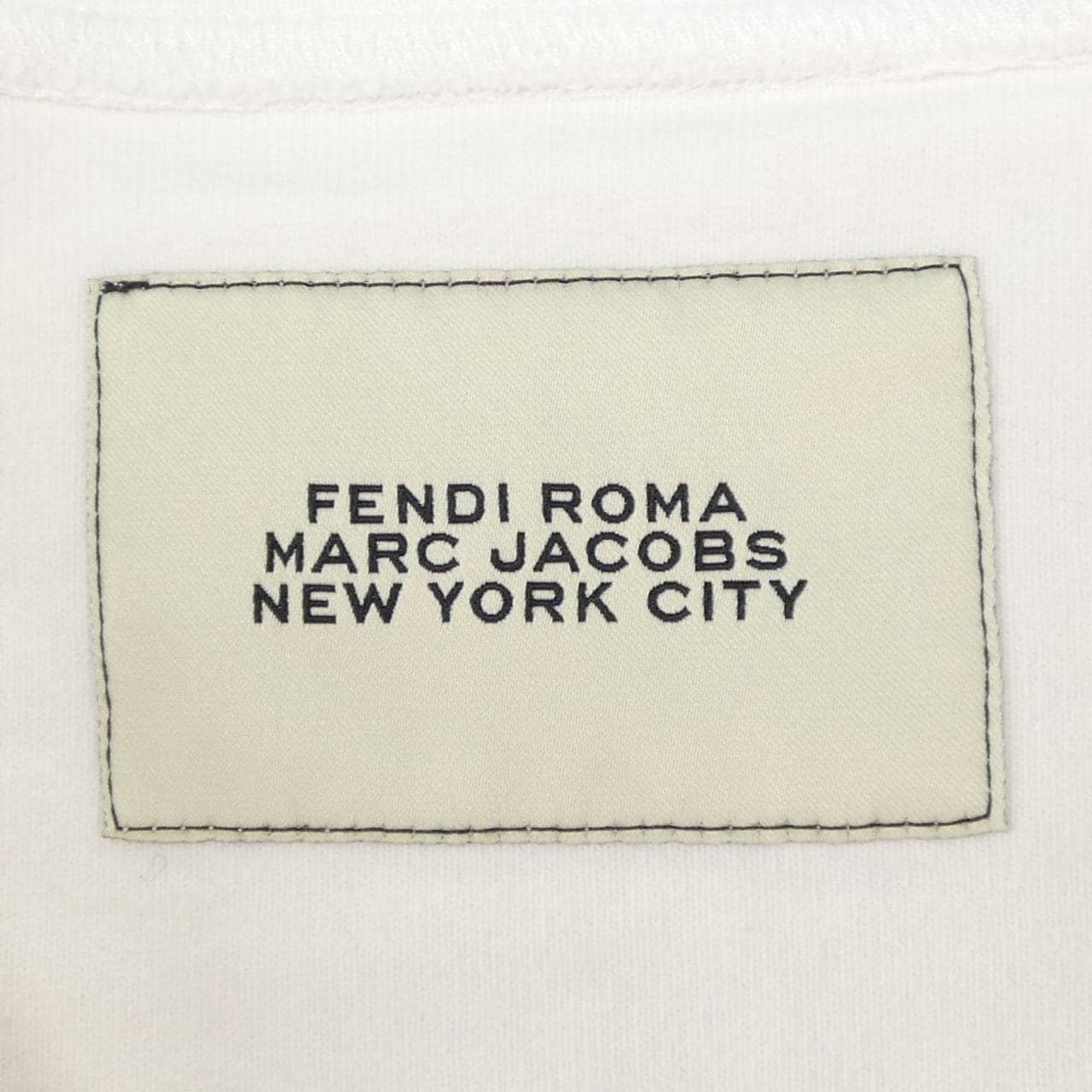 フェンディ FENDI MARC JACOBS FS7965 AXBG Tシャツ