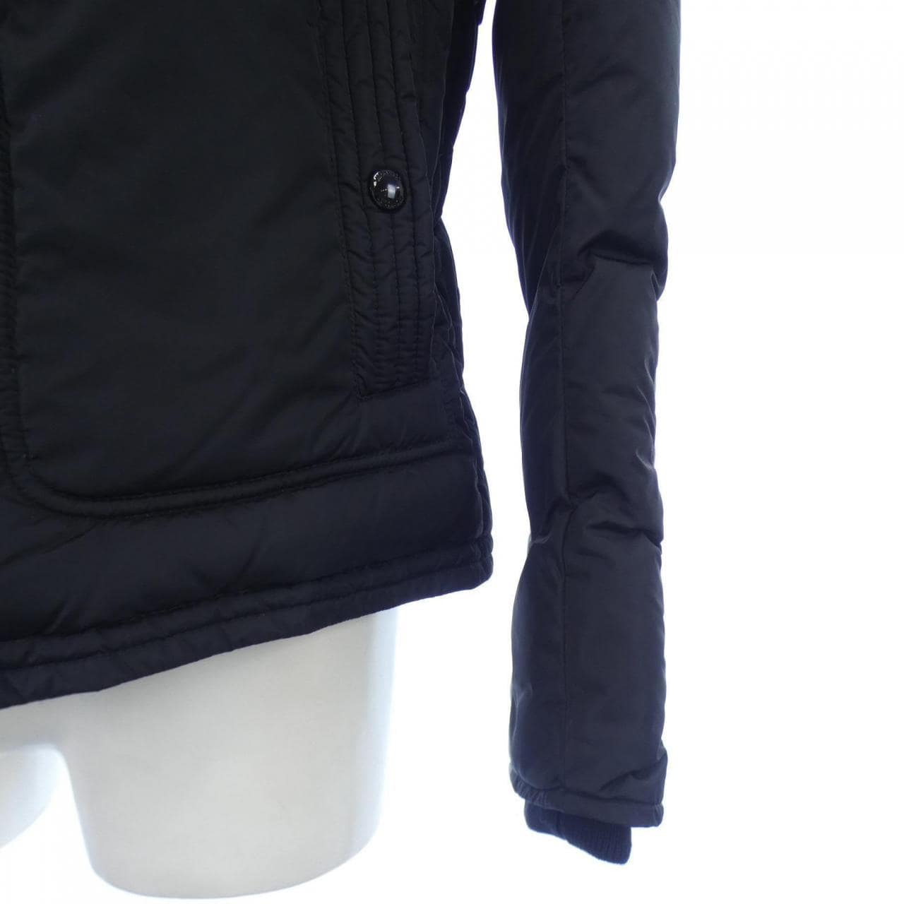 モンクレール MONCLER ダウンジャケット